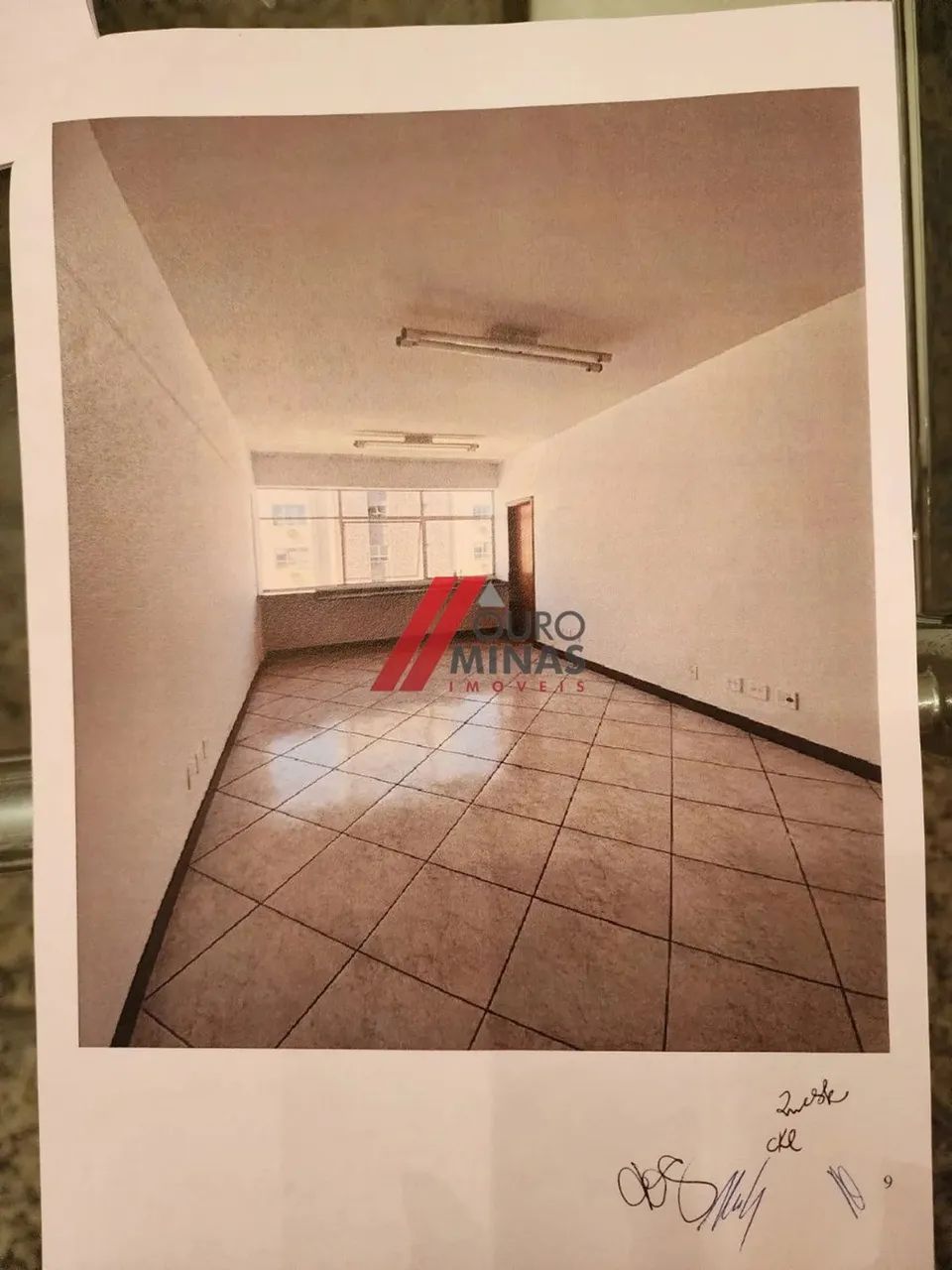 Excelente Sala 25 m2, localizada no melhor ponto do Bairro - Próximo da Feira Coberta - Foto 2