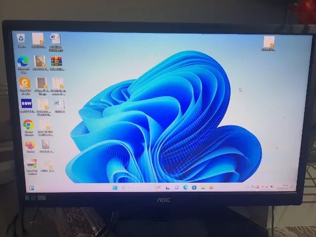 AOC 22-inch Monitor VGA - Warranty.64308001695618122