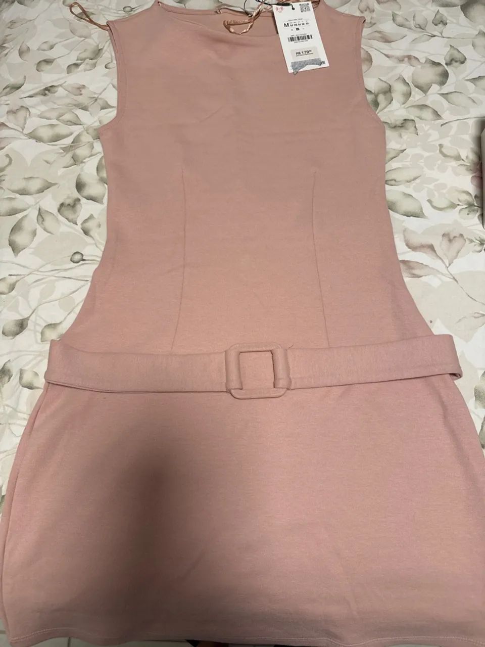 Vestido Rosa com Cinto - Tamanho M