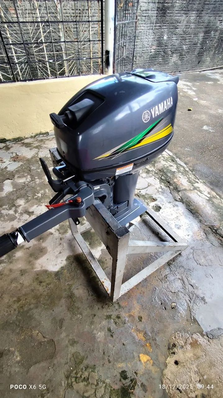 Motor Popa Yamaha 15 Hp moderno - Foto 3