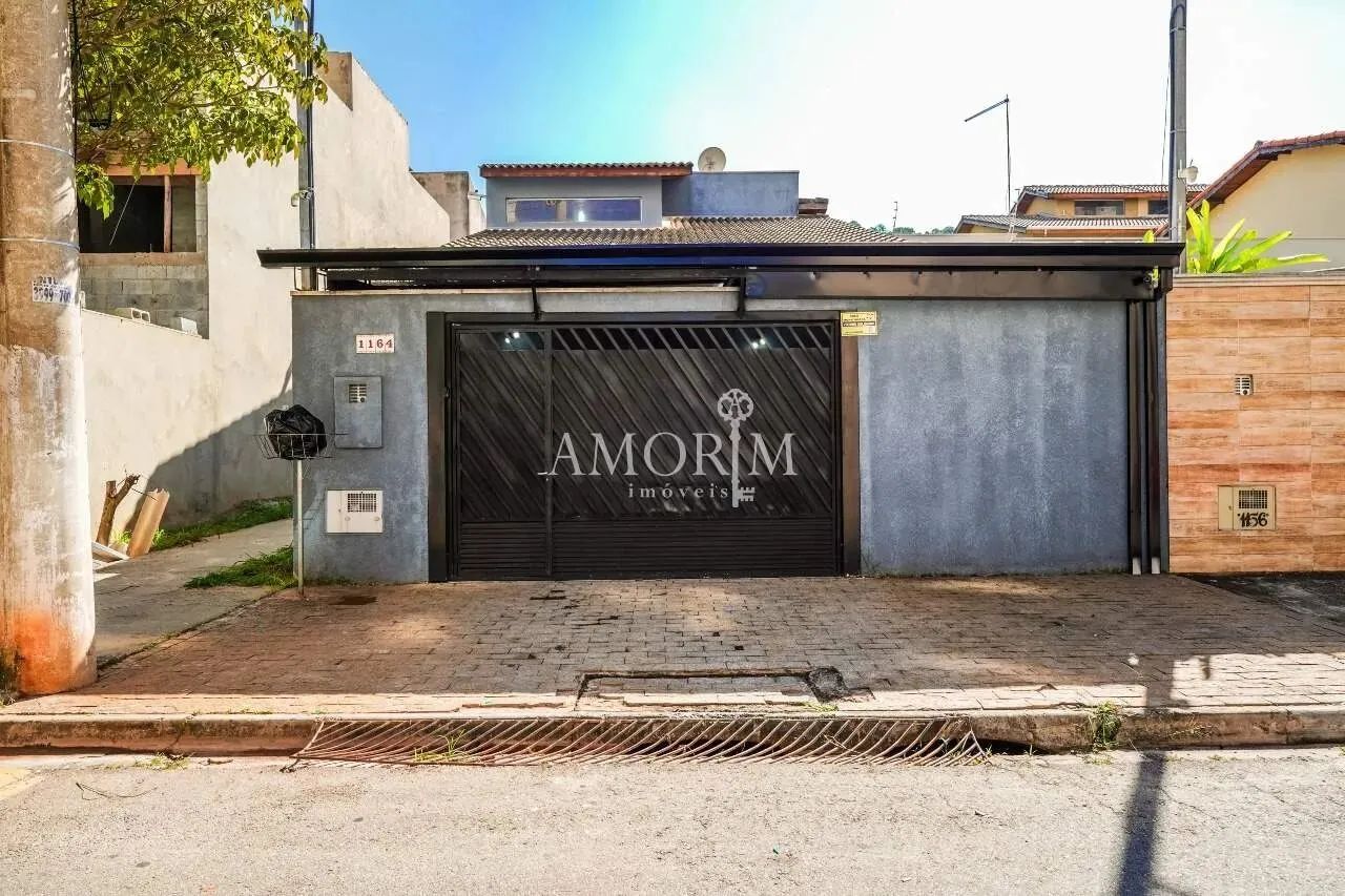 CASA À VENDA COM 3 DORMITÓRIOS NO PORTAL DOS IPÊS