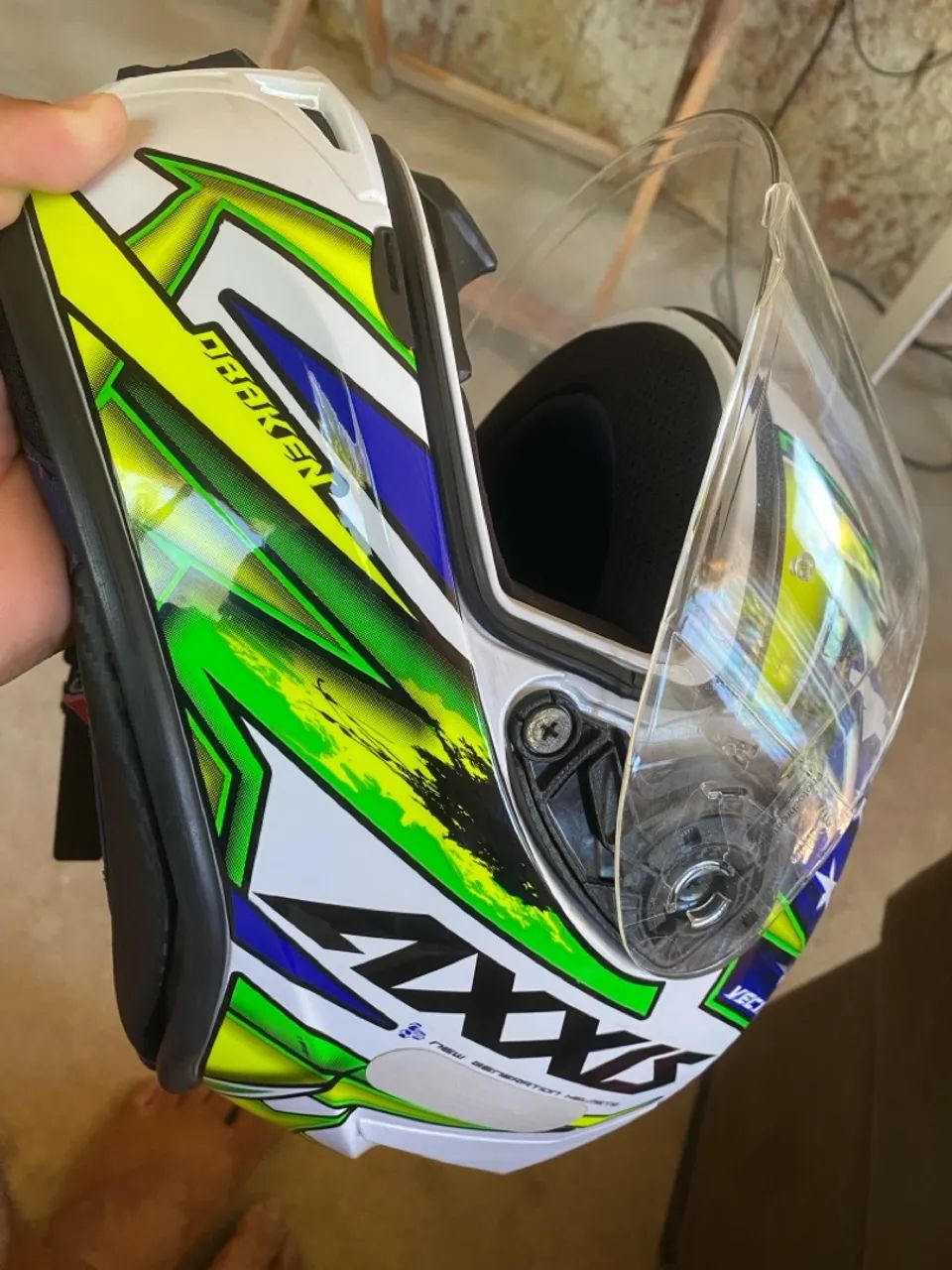 Capacete Axxy branco e verde  - Foto 3