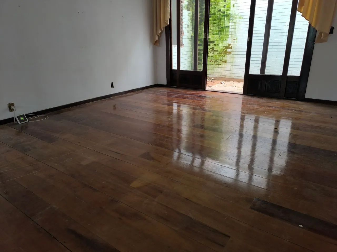 Piso de madeira maciça - Foto 6