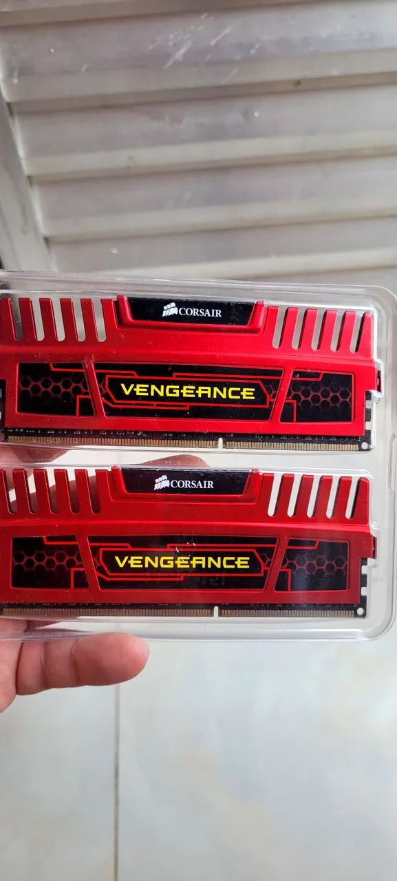Memória RAM Corsair Vengeance DDR3 8GB - Foto 2