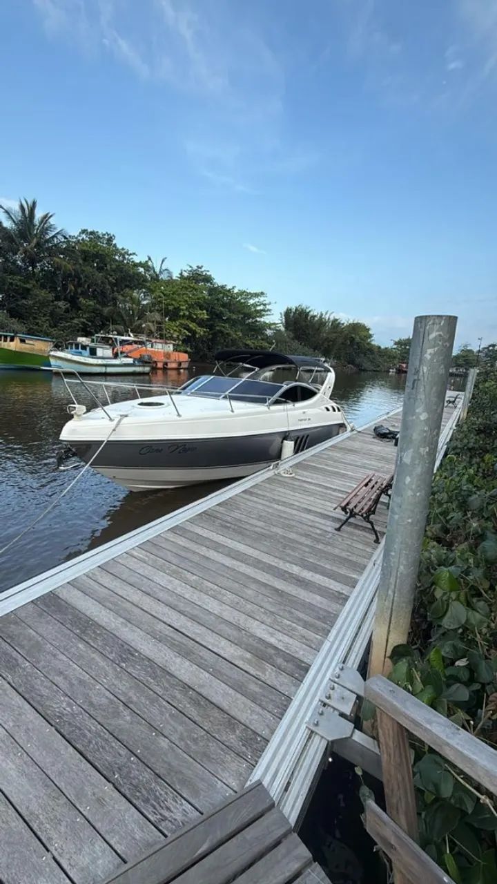 Lancha Panthom Schefer 300 Ano 2012  Motor 2 X Mercruiser 4.5 V6 Mp - Foto 2