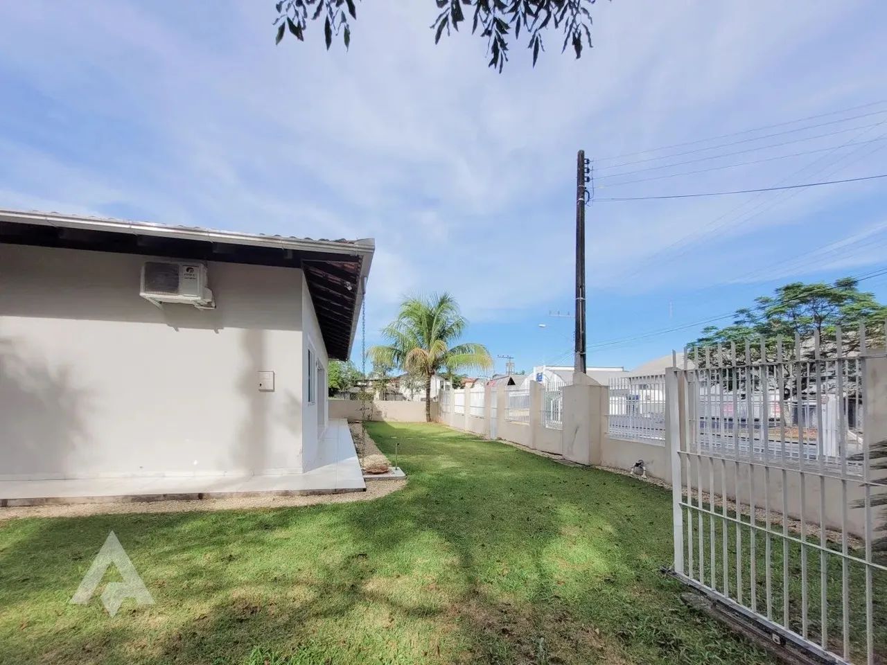 Terreno industrial à venda com 4.080 m², frente de 40 m e fácil acesso à BR-470. - Foto 3
