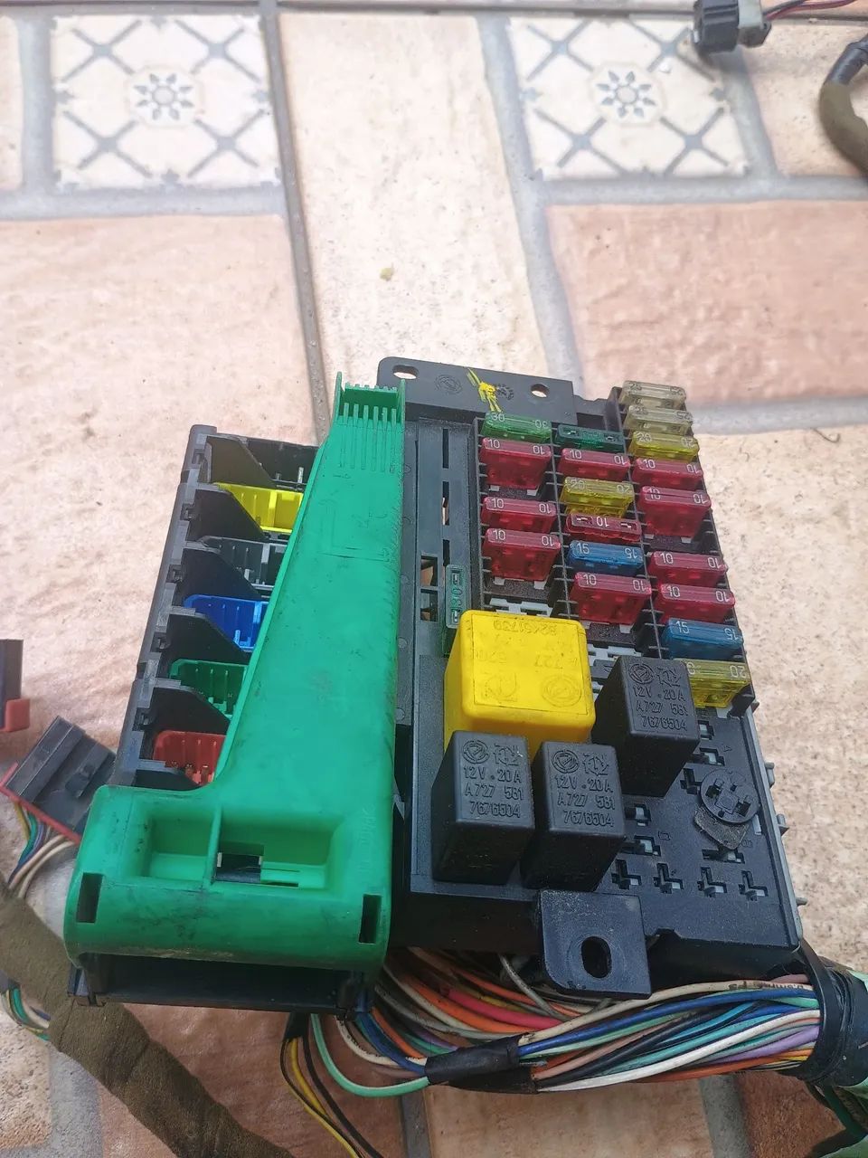 Fiat Palio Relay Box64872738375170122