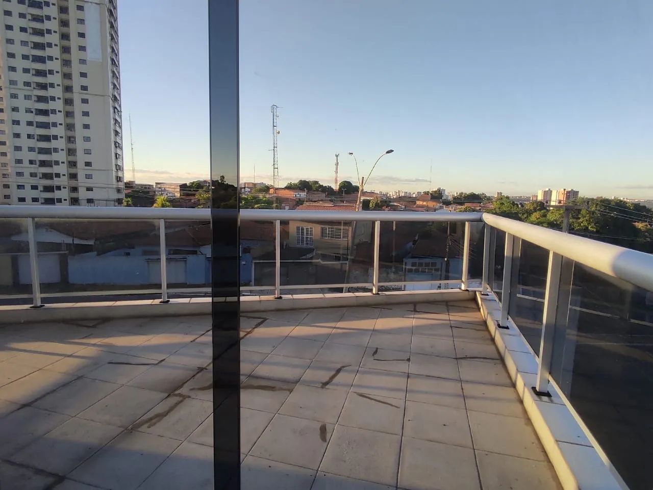 ALUGO OU VENDO PRÉDIO COMERCIAL - Foto 5