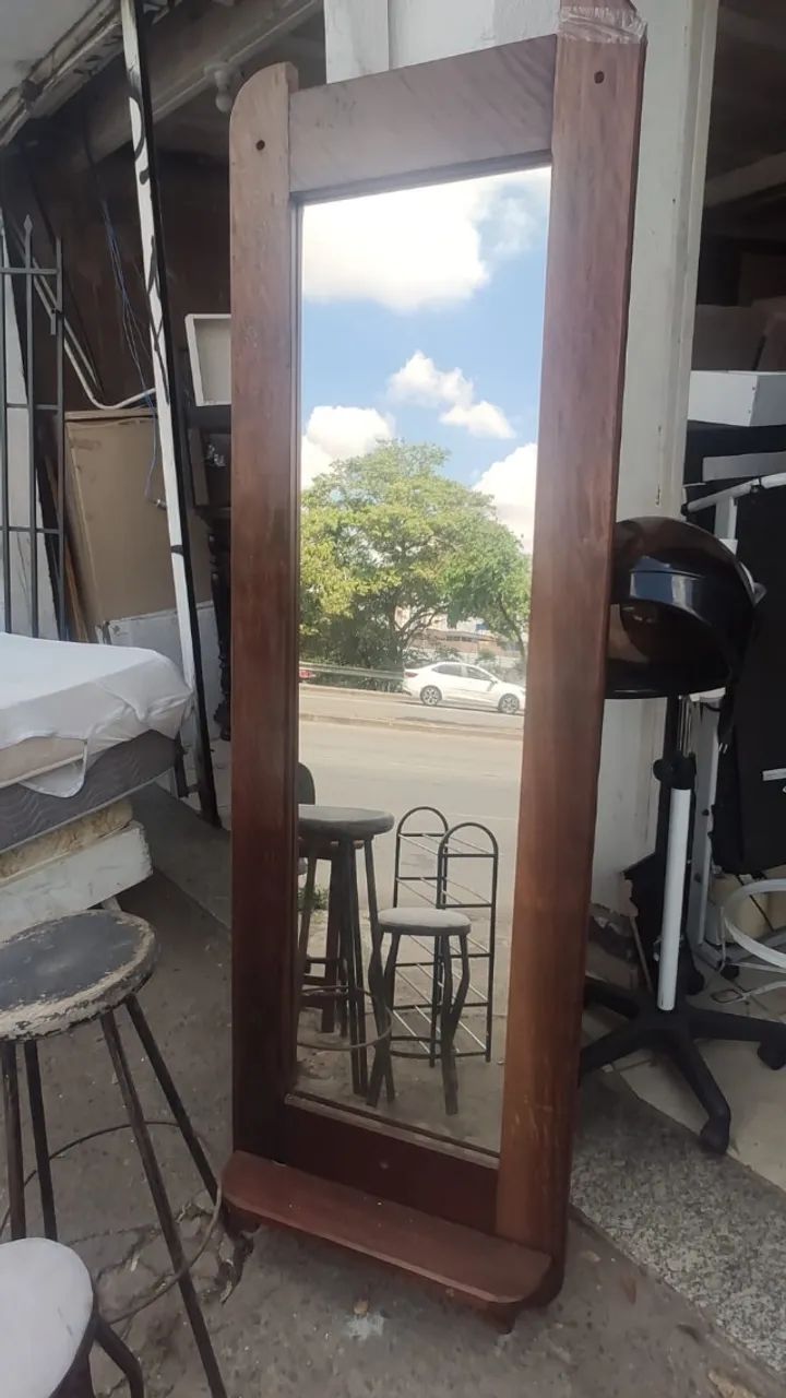 Espelho com madeira maciça64962679653763120