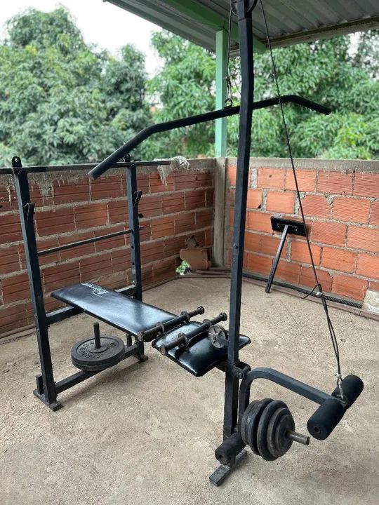 Banco de musculação completo com polia