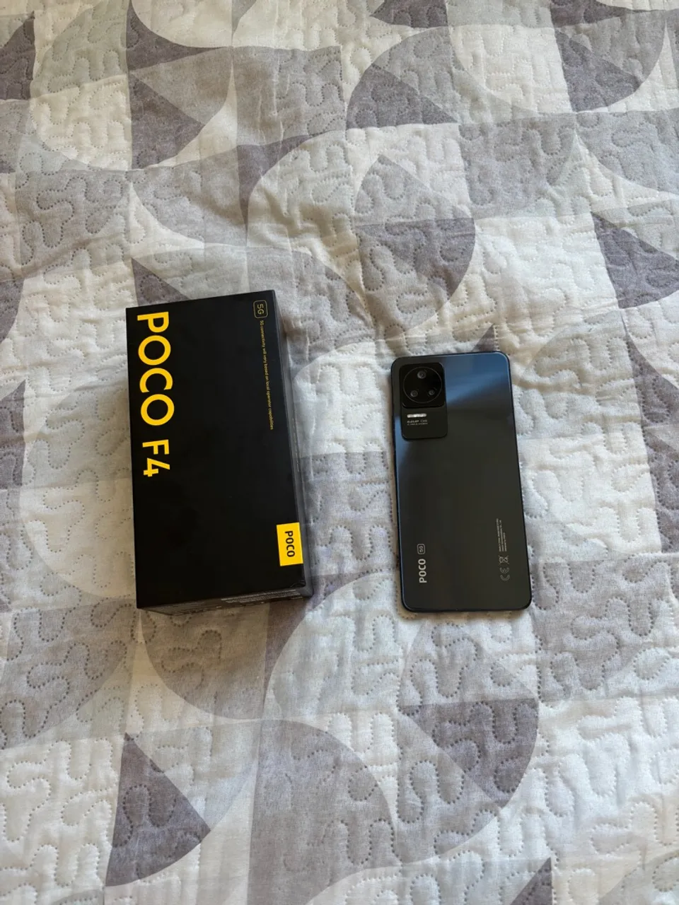 Xiaomi Poco F4
