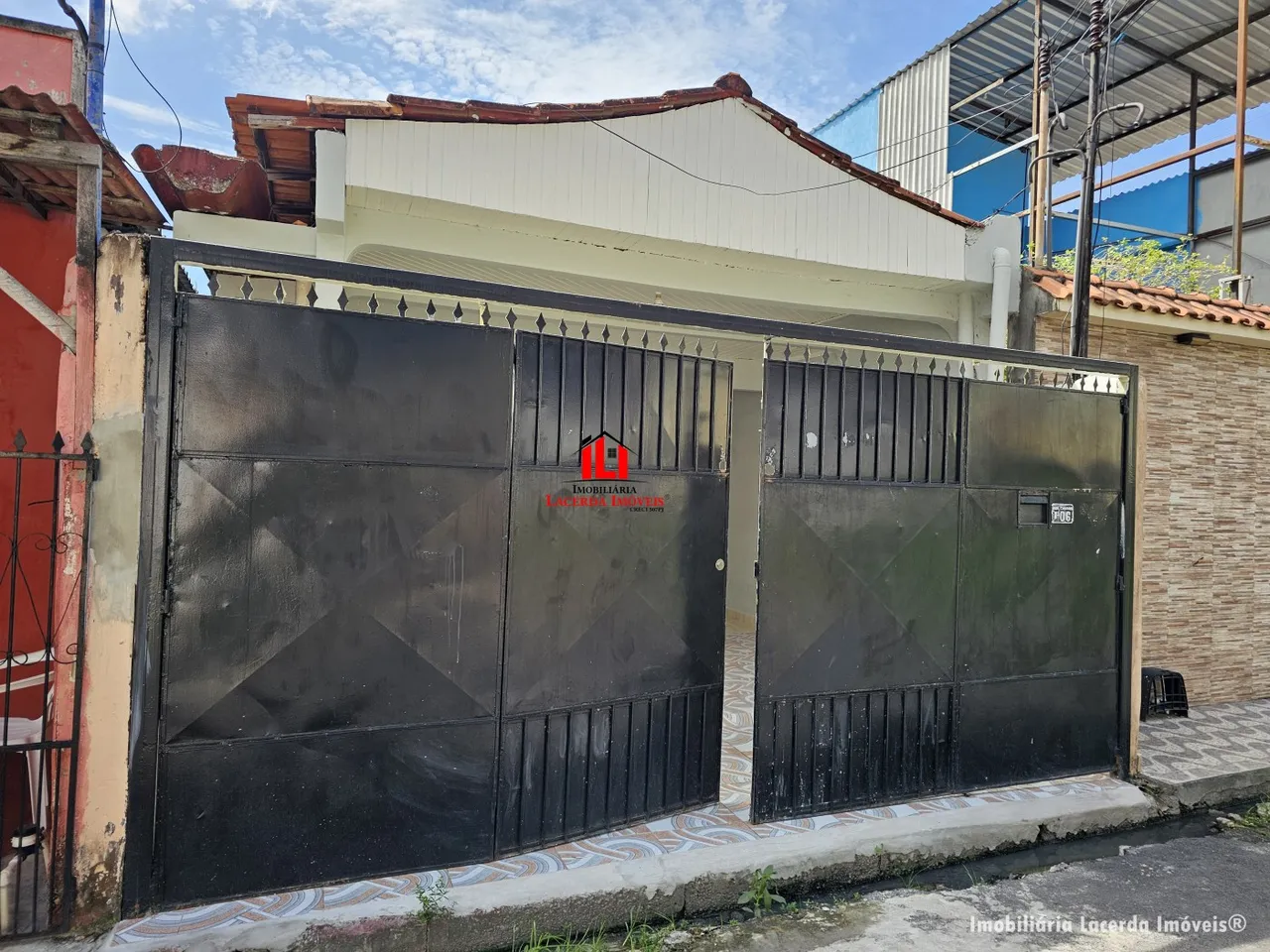 Casa para Venda em Manaus, Petrópolis, 2 dormitórios, 2 suítes, 2 banheiros, 1 vaga