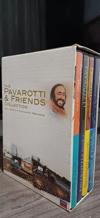 DVD'S Box Pavarotti e Friends 4 DVD'S, 1992 á 2001.