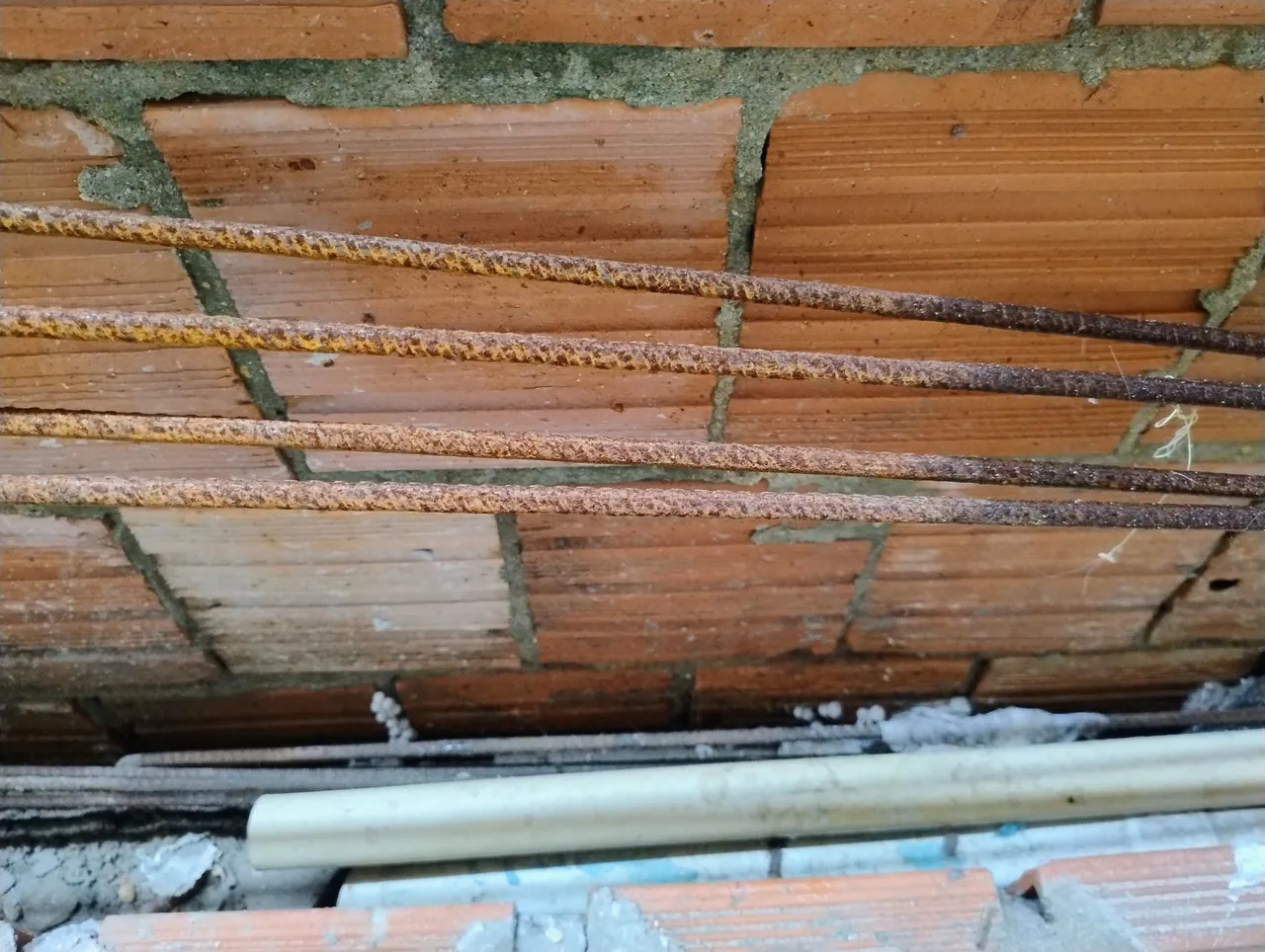 4 varas de ferro