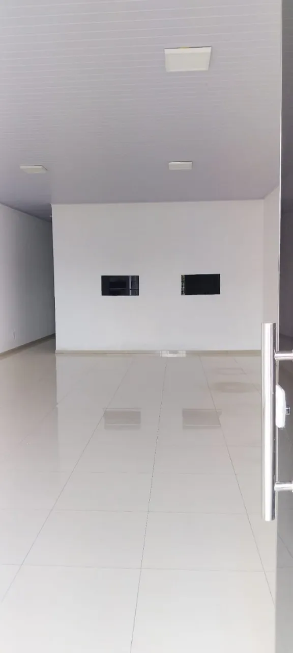 Alugo Sala Comercial - Ampla com 65m² - Estrada de Ribamar. 600m do Mix Mateus Atacarejo