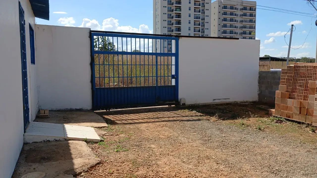 Casa para venda com 150 metros quadrados com 4 quartos - Foto 4