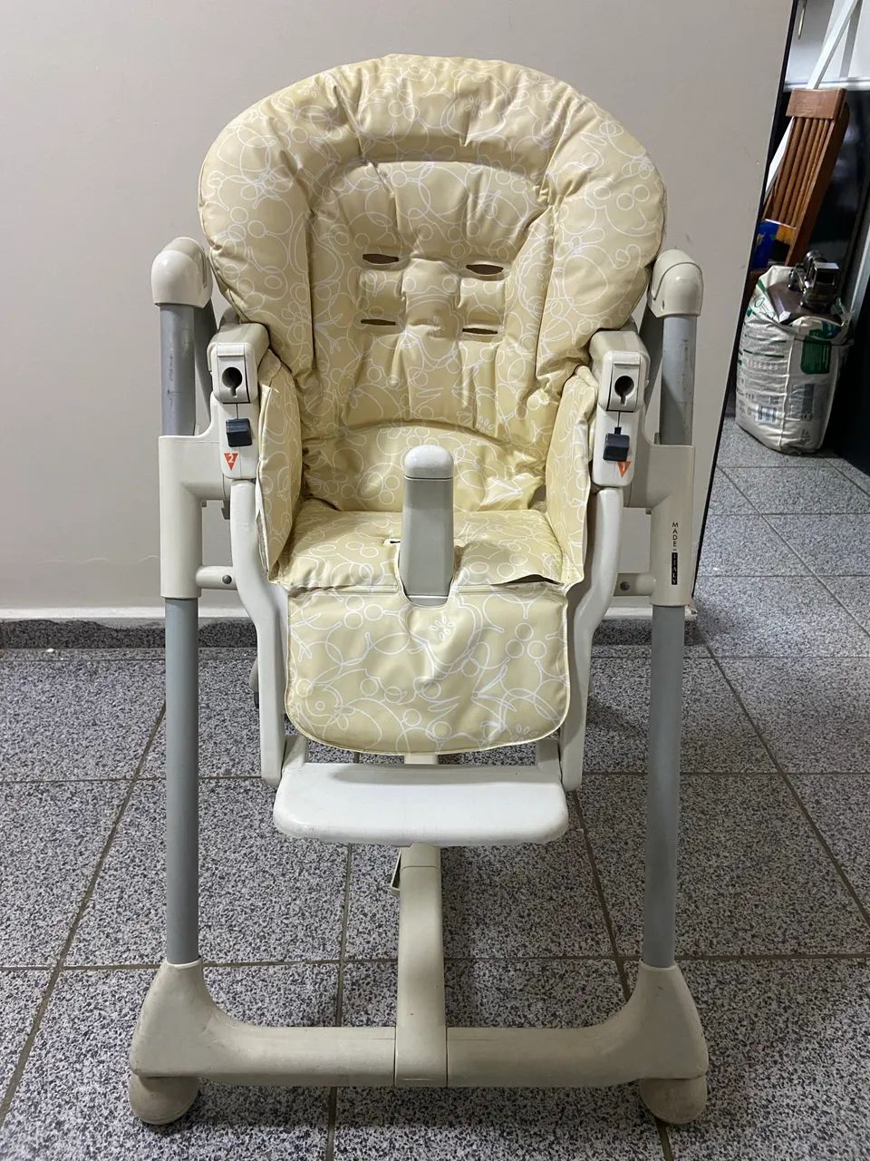 CADEIRA DE ALIMENTAÇÃO  - Foto 5