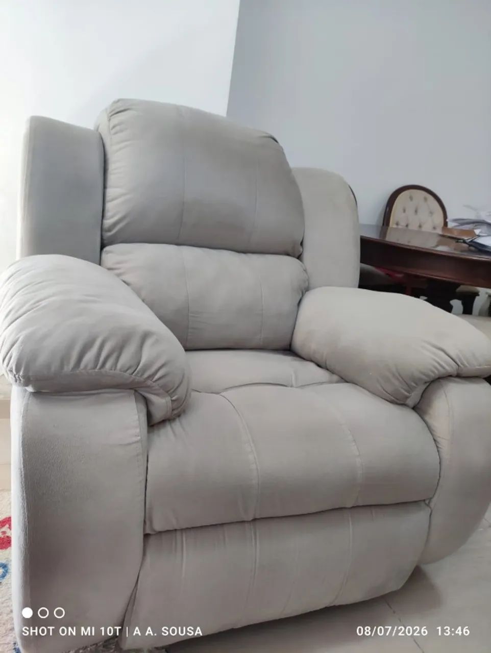 Procuro Tapeceiro com Experiência no ramo