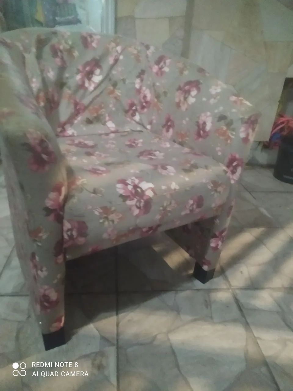Armchair470063300258058242