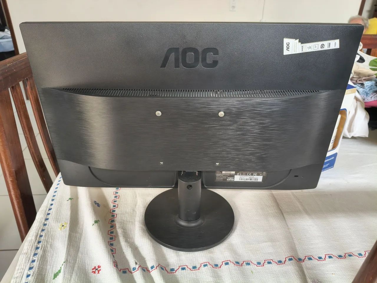 AOC 21 75Hz HDMI/DP - Foto 4