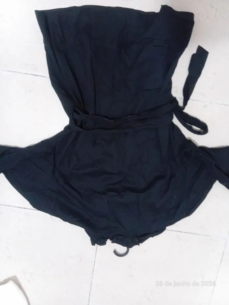 Blusa preta transpassada  - Foto 5