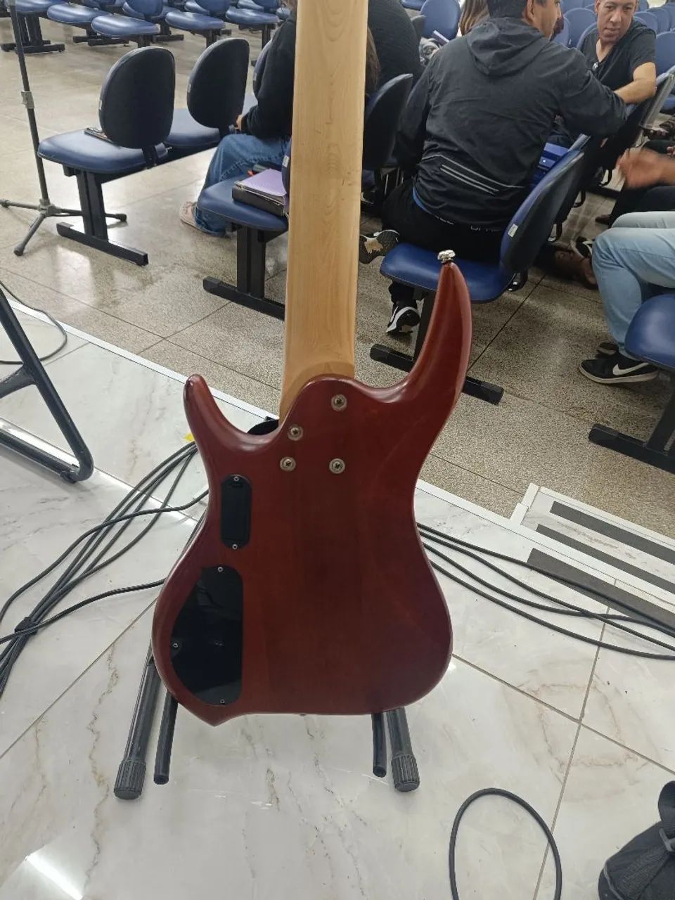 Bass contra-baixo EGB-5100 Eagle  - Foto 4