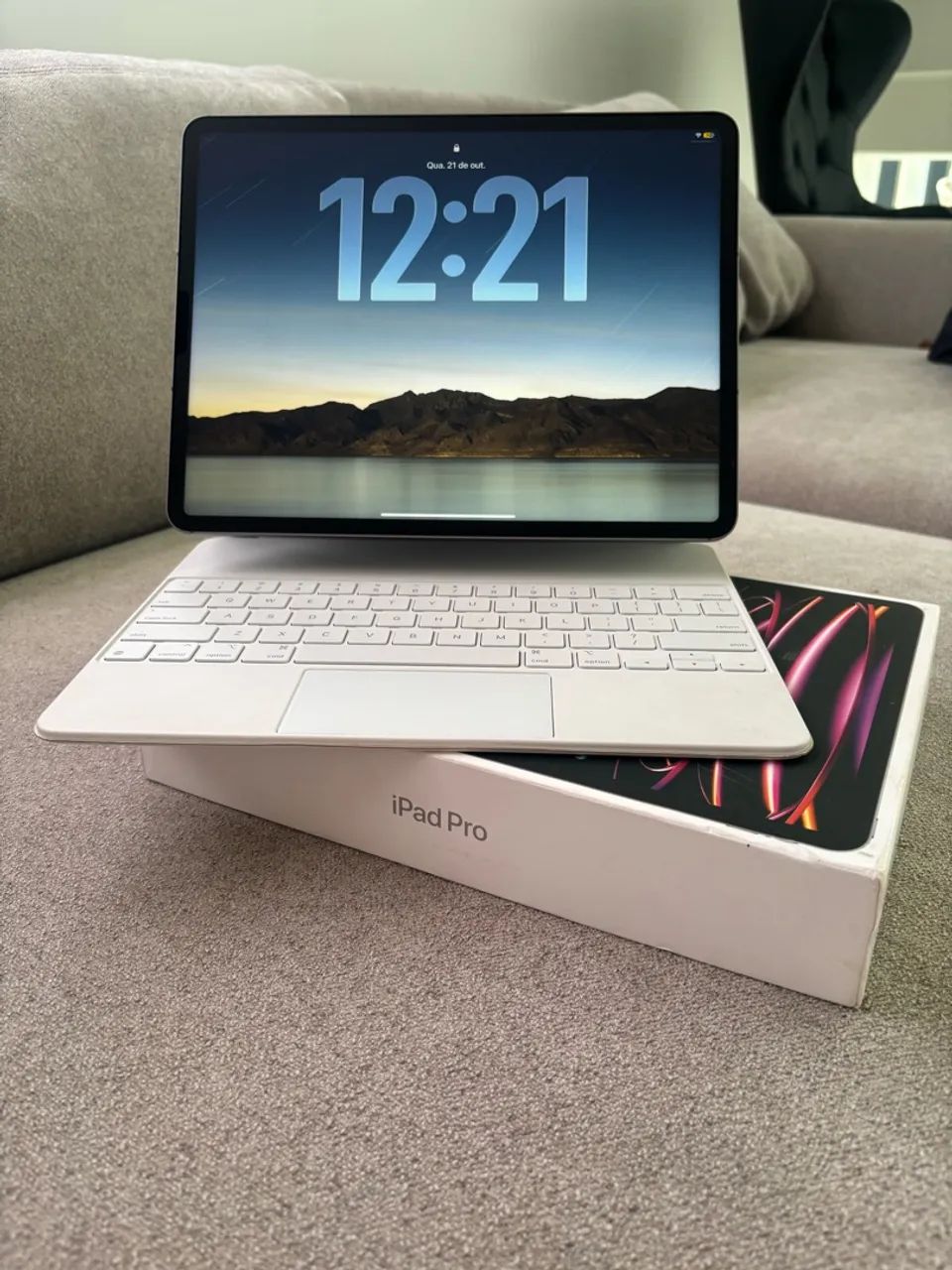 iPad Pro 12.9" (6ª Geração - Chip M2) 128GB Cellular + Magic key original