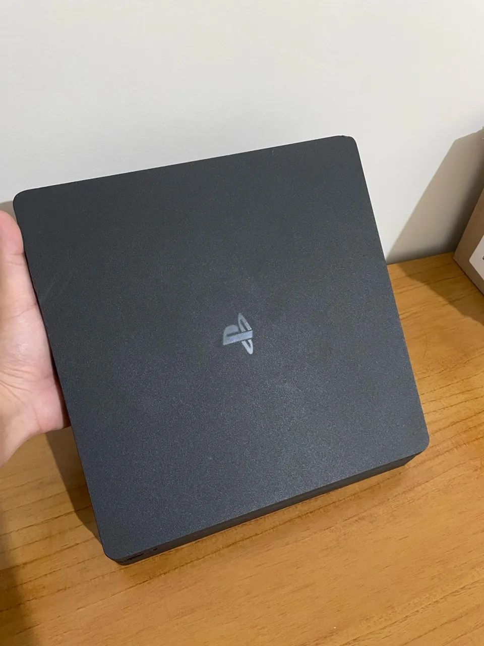 Ps4 slim 1T  - Foto 2