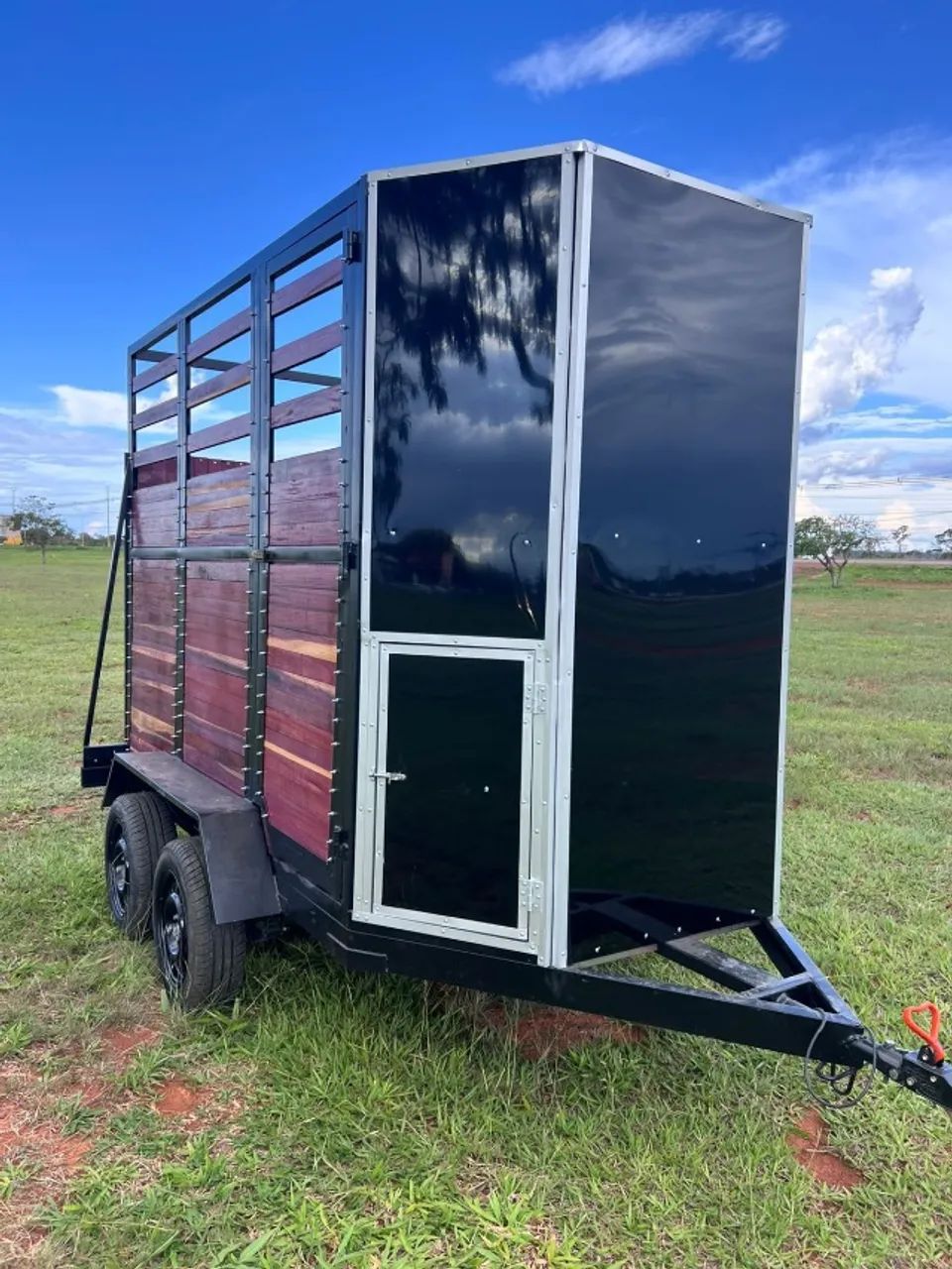 Reboque / carreta para cavalo 