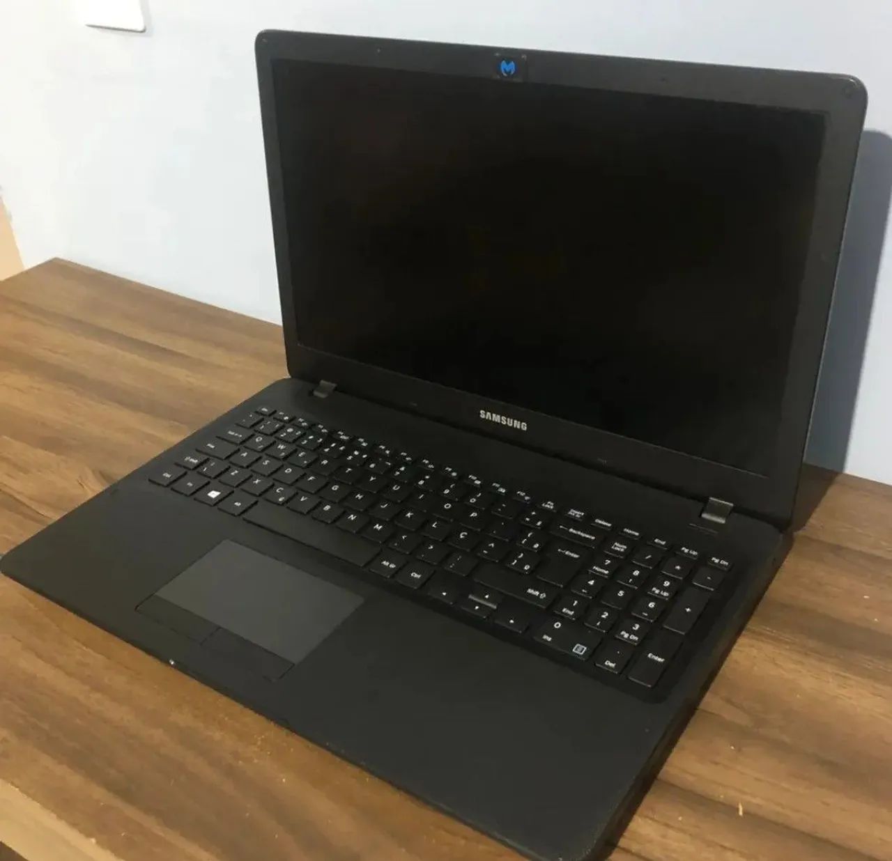 Notebook Samsung ddr4 com SSD 120 gigas.
