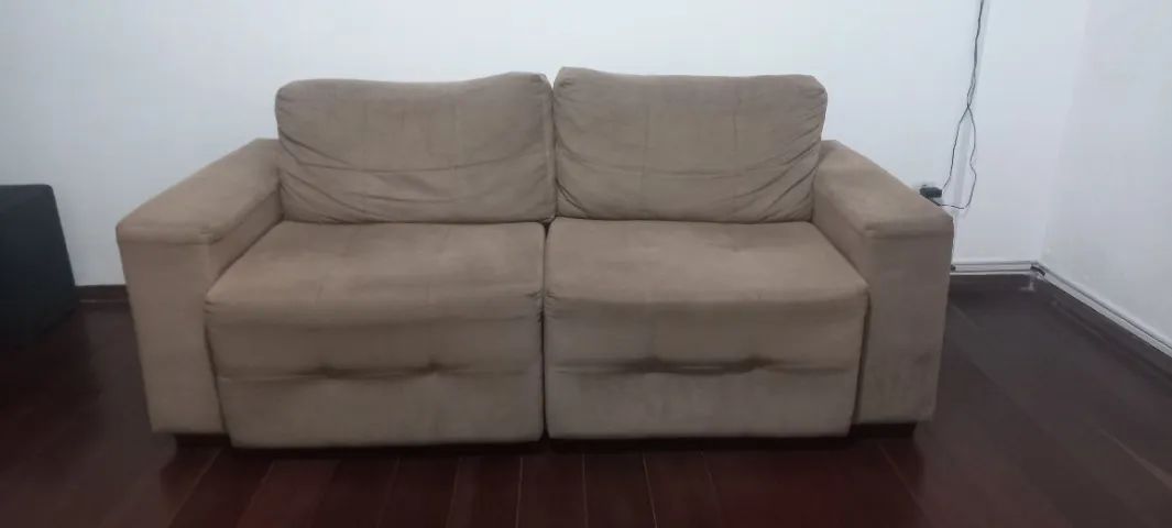 SOFÁ 2 LUGARES RETRÁTIL COR: TABACO SUPER CONFORTÁVEL - Foto 2
