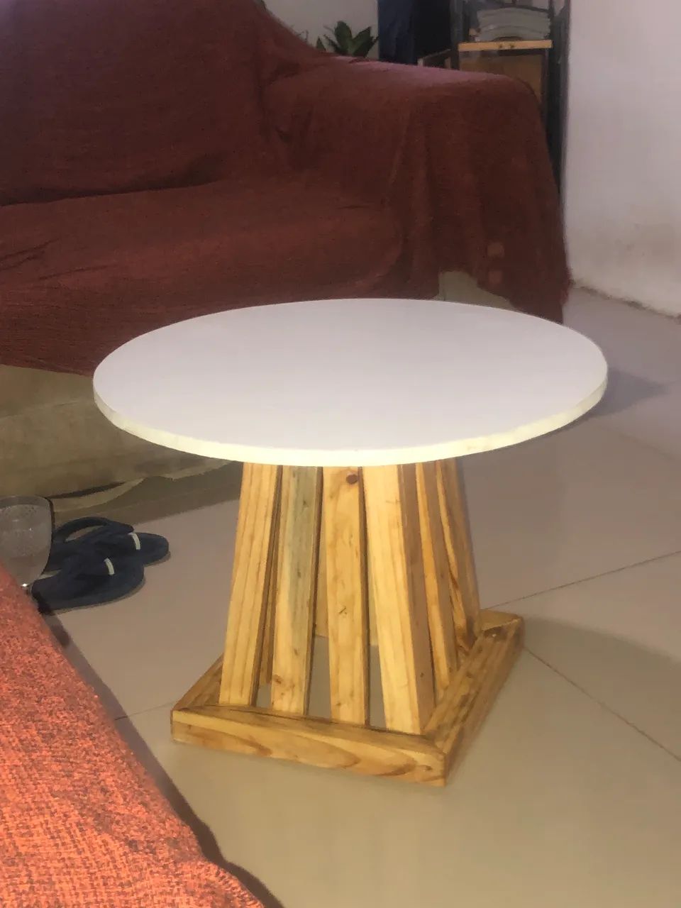 Meu pai vende mesas , cadeiras , lixeira etc? de madeira  - Foto 2