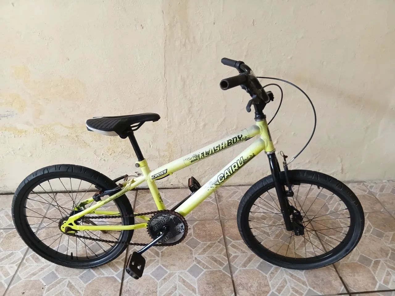 Bicicleta infantil aro 20 - Foto 2