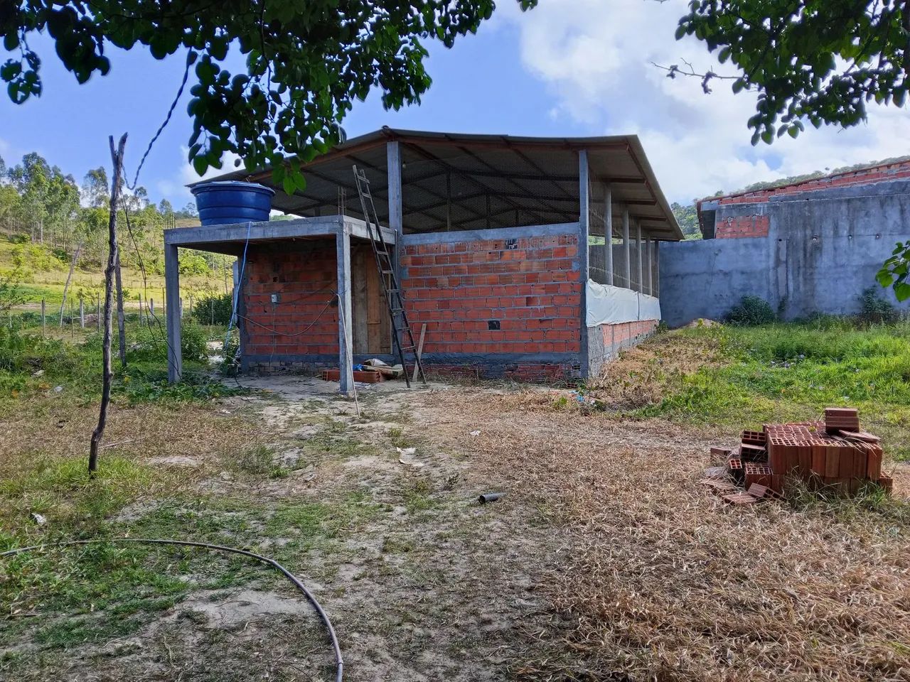 Vendo sítio em Catu-ba, a 3,5km só centro da cidade 