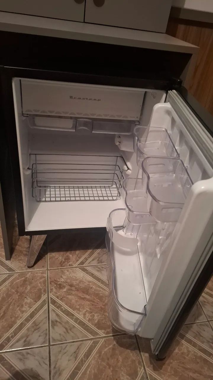 Frigobar Brastemp retrô