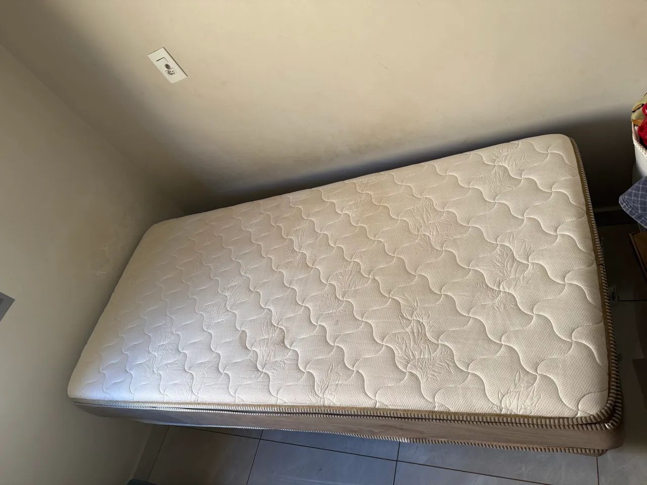 Cama de solteiro box + colchão  - Foto 2