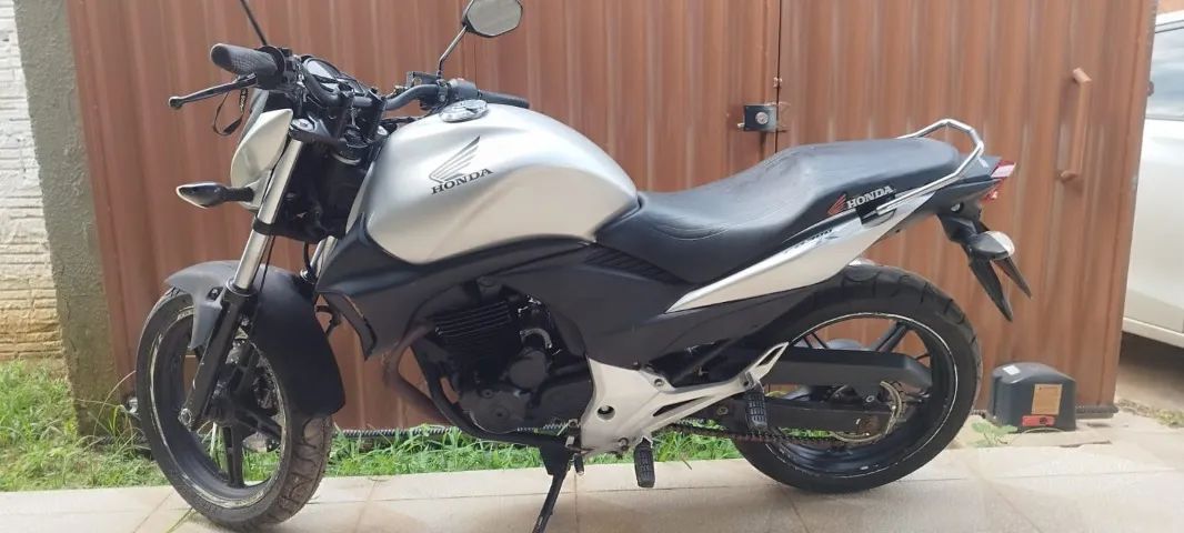 HONDA CB 300r 2010 - Foto 2