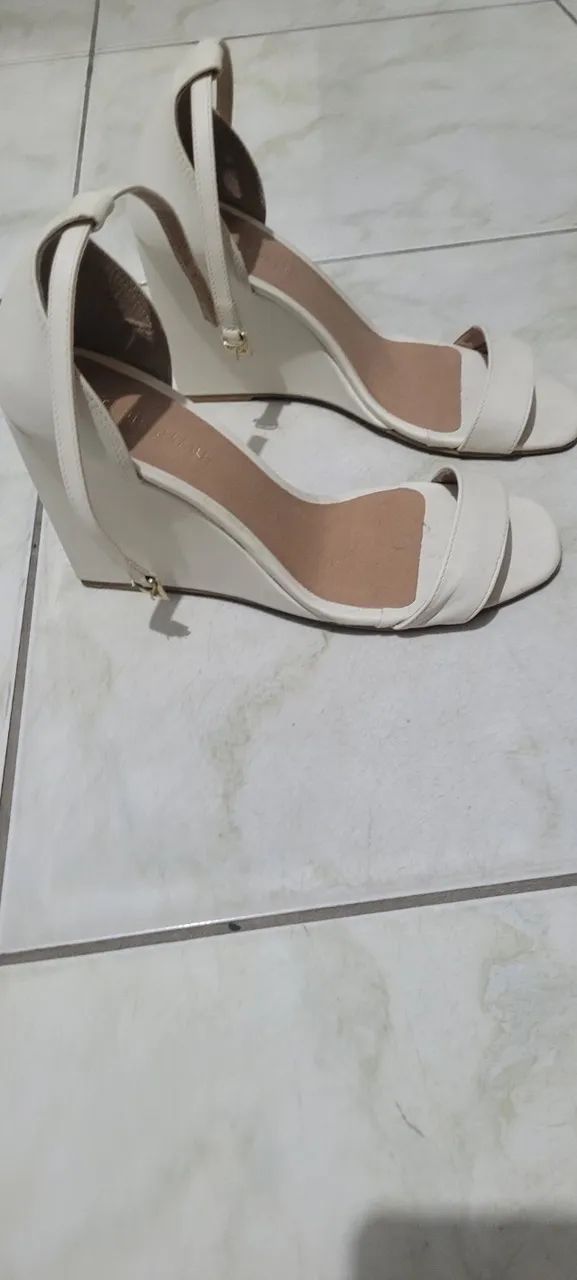 Sandália ótimo estado
