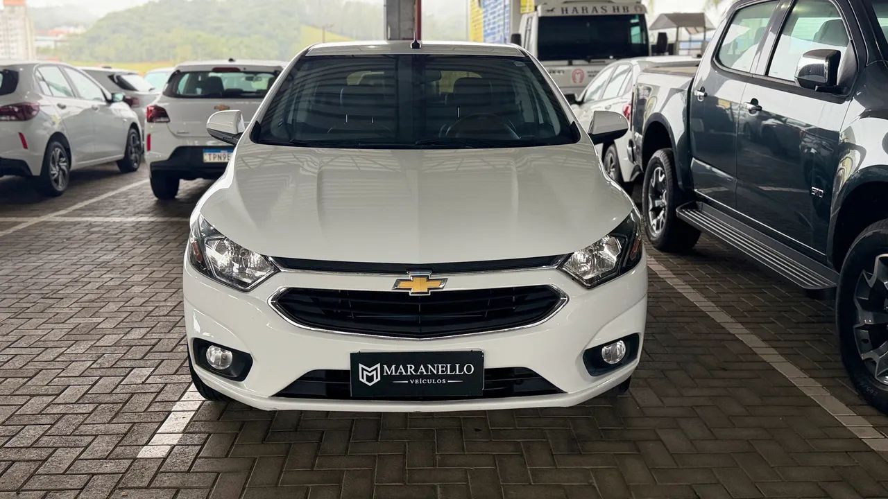 Chevrolet Onix Hatch LTZ 1.4 8V Flex Mec. 4P 2017 - Foto 2