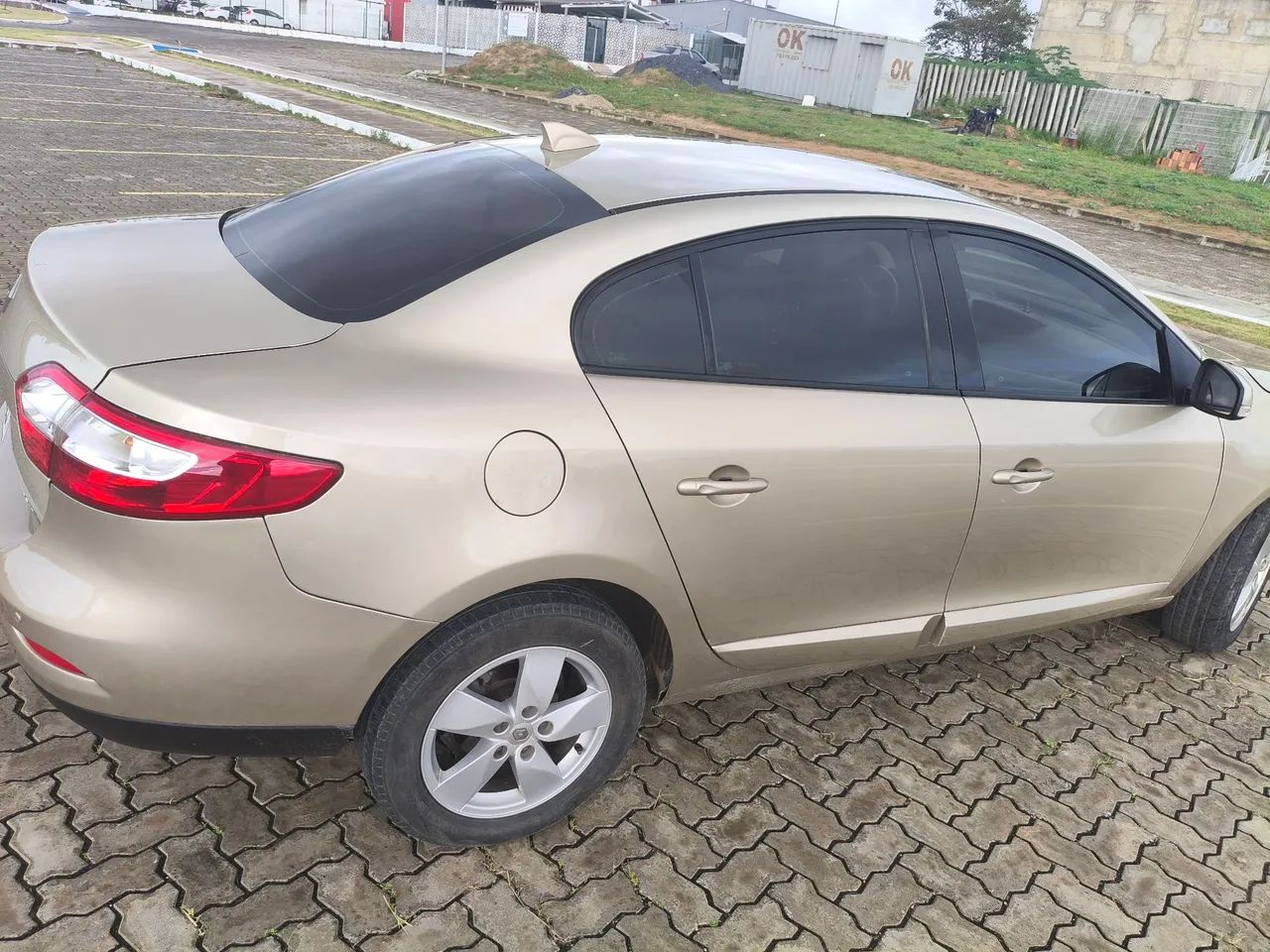 Renault Fluence Sed. Dynamique 2.0 16V Flex Aut. 2013 - Foto 2