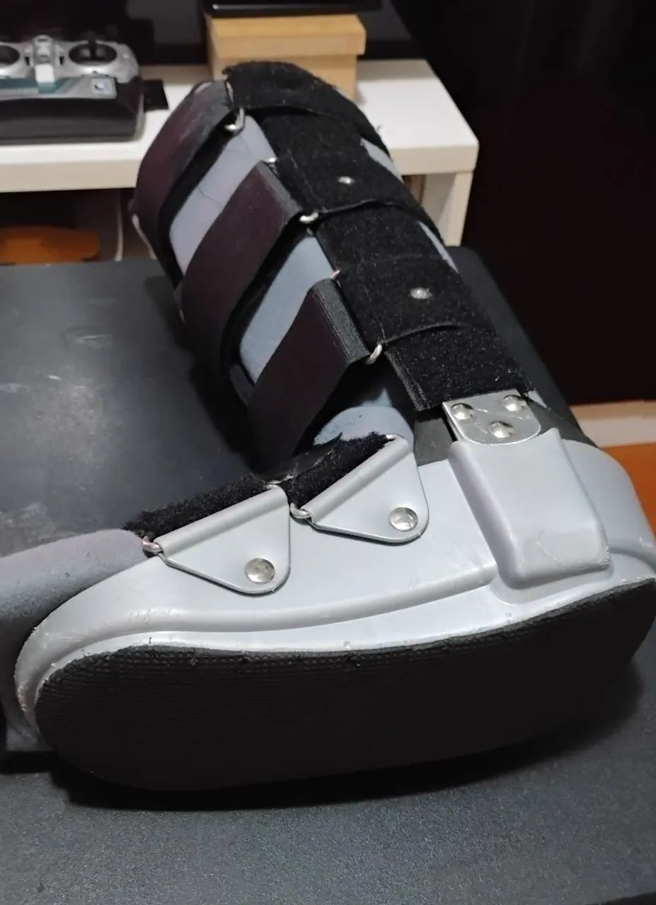 BOTA ORTOPÉDICA ROBOFOOT SALVAPÉ - Foto 4