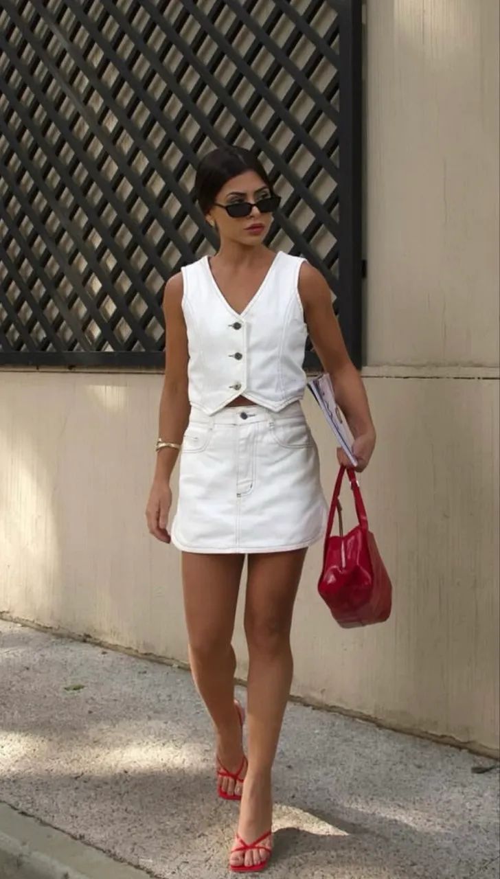 Conjunto colete e short saia jeans