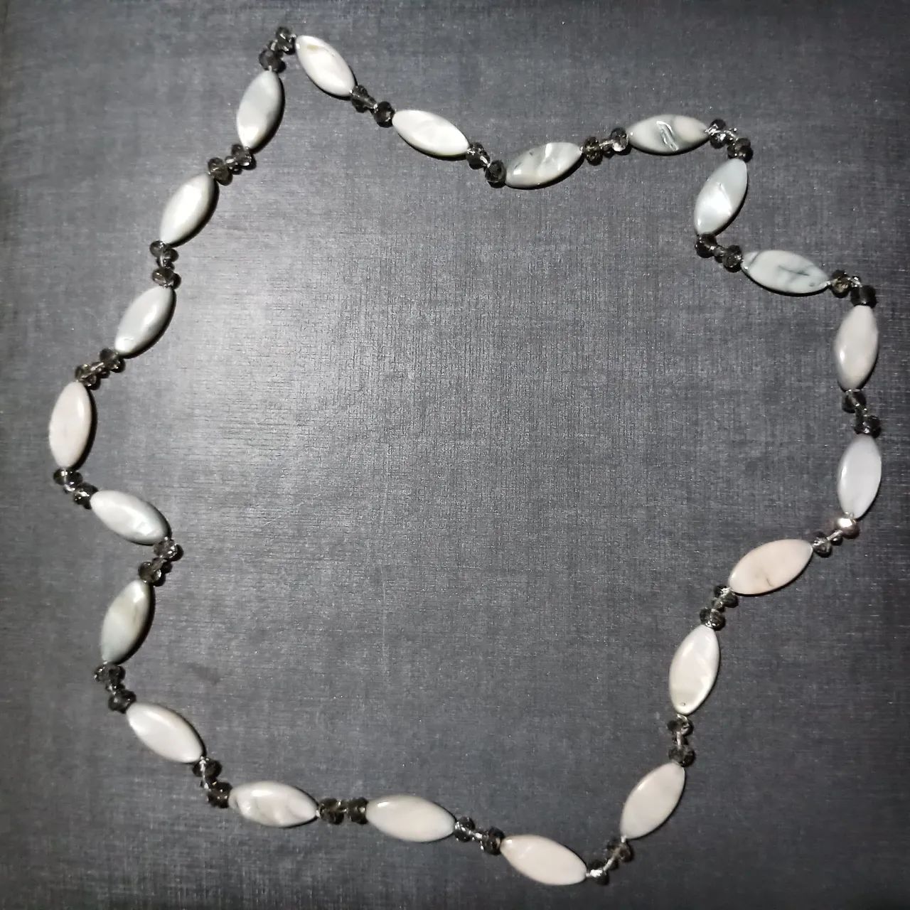 Colar feito de Ágata Bandada,