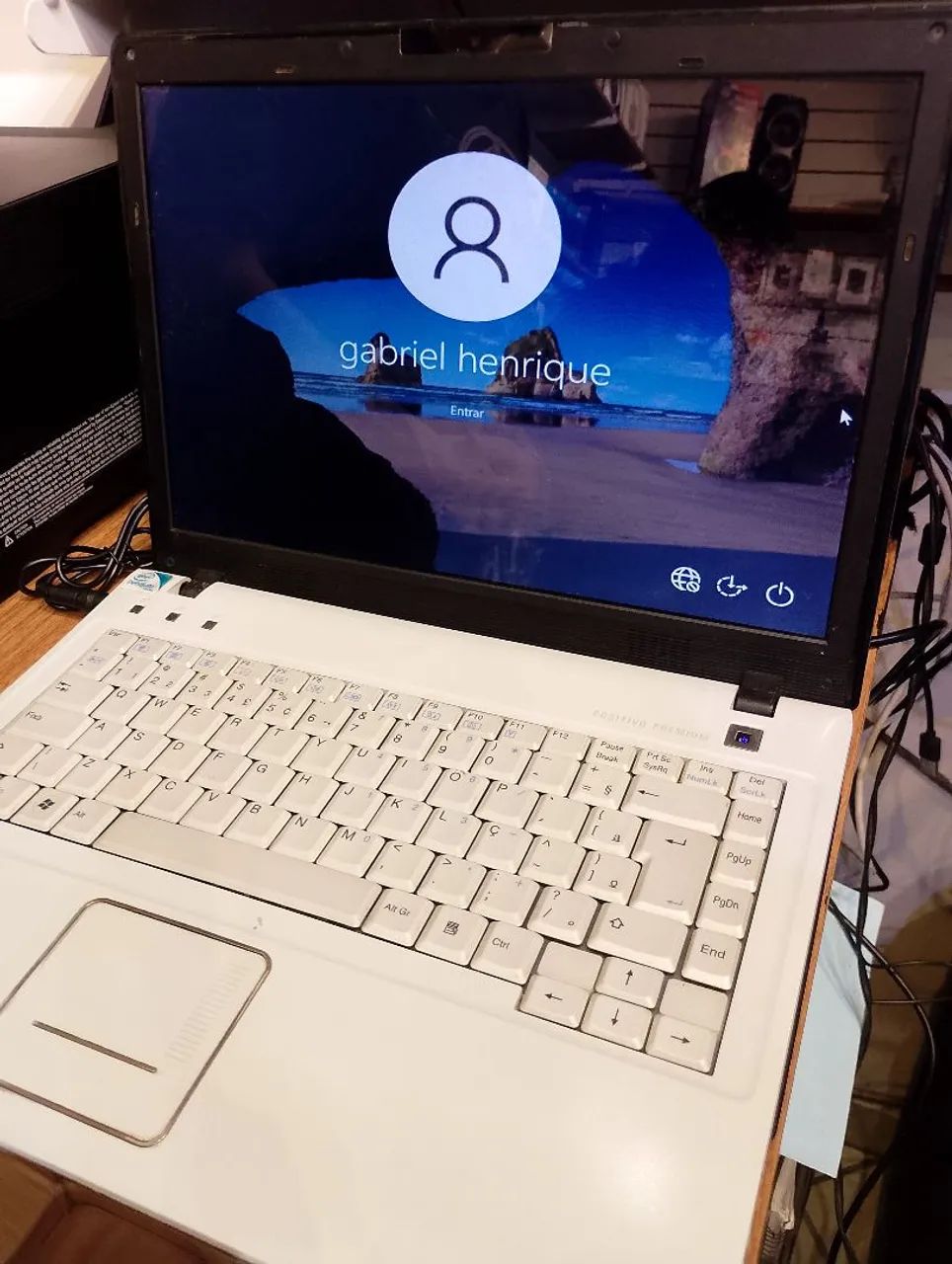 Notebook positivo ( retirada no local  obs: funcionando normalmente mal contato no cabo - Foto 3