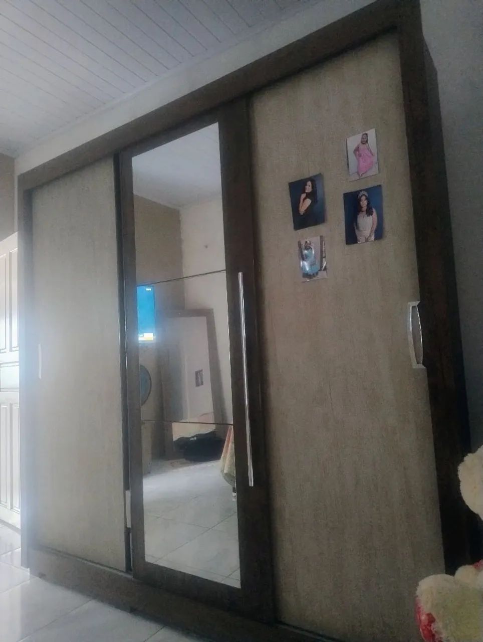 Vende se , quarda roupa  - Foto 2