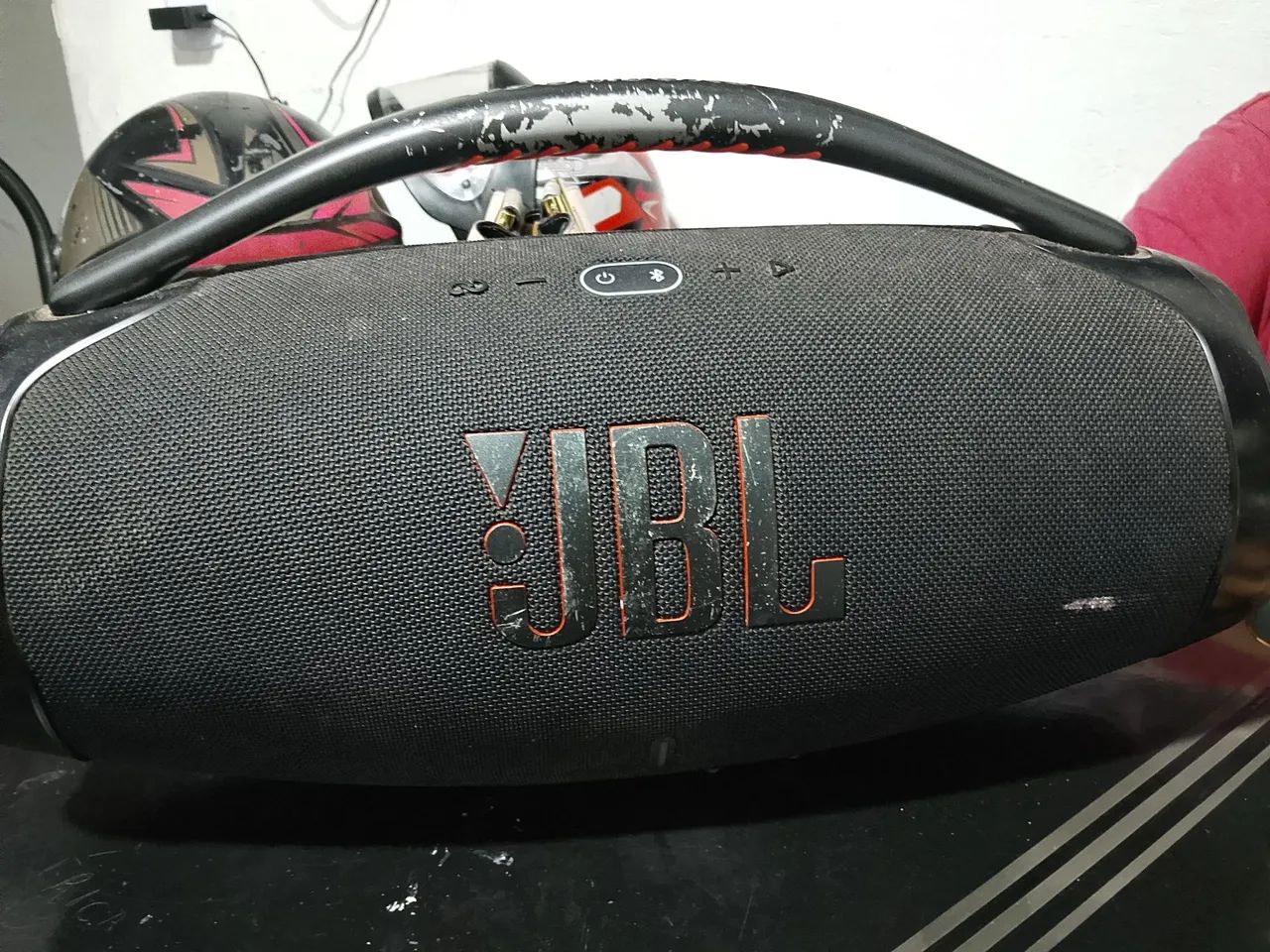 Em perfeito estado graves funcionando perfeitamente bombox com perfeito estado 