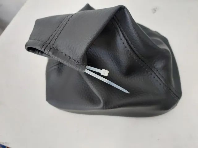 Capa Marcha Corsa Sedan 2003 a 2010 Cor preta - Foto 5