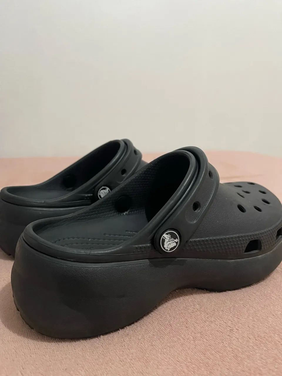 Vendo Crocs de plataforma  - Foto 5