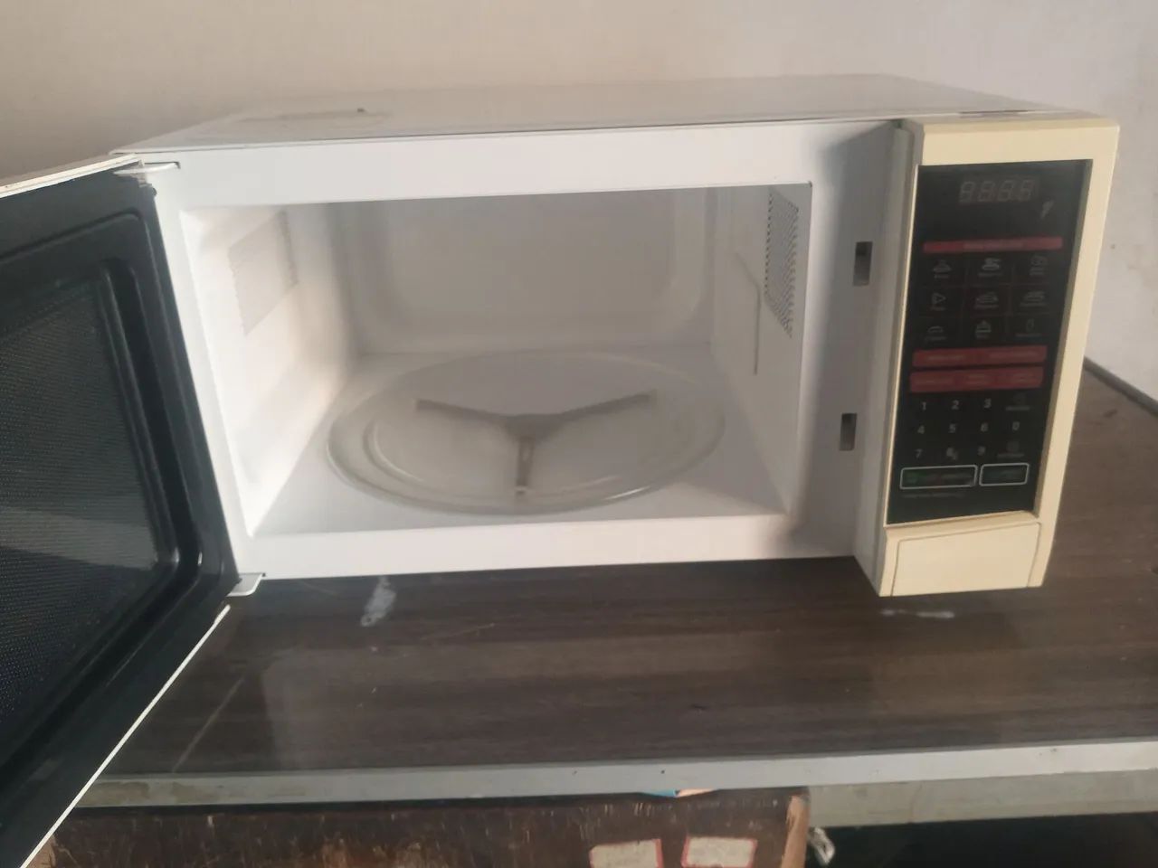 Microondas Lg "30" Litros - Foto 2