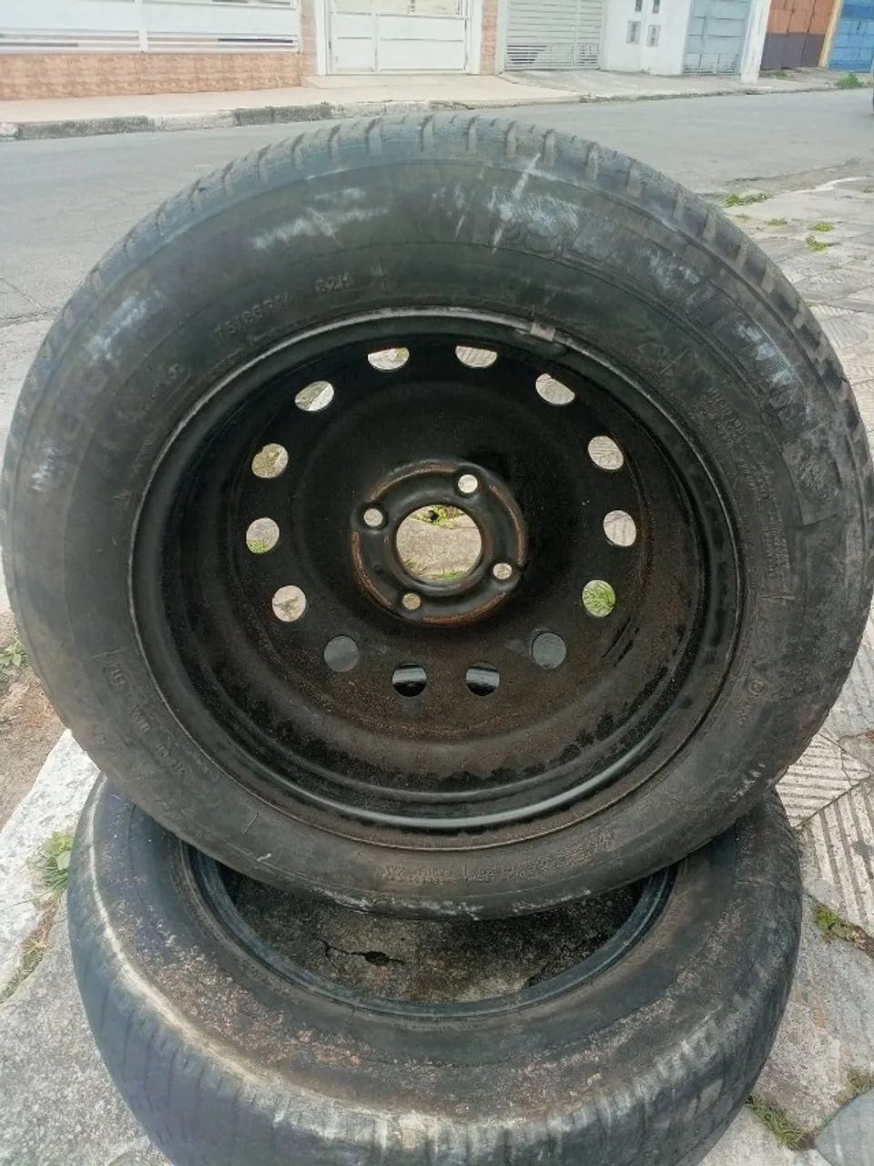 Pneu usado para Step com Roda Aro 14